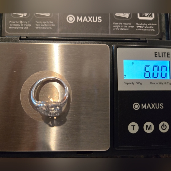 Simon G. 18k White Gold Diamond Oval Shaped Ring With Filigree Totaling 0.74ctw - Picture 12 of 14